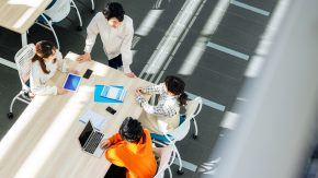 Z世代の働き方改革とは？中堅・大手企業が知っておくべき特徴と対応策